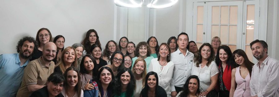 Recientes Diplomadas/os en Gestión de Servicios de Salud, en el Acto de entrega de Certificados 11/11/2025. Foto: Antú Divito Trejo para FPSalud