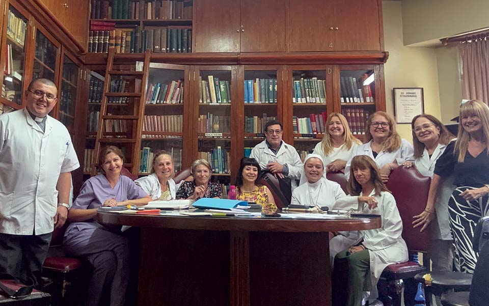 Foto del Comité de Bioética del Hospital General de Agudos Donación Francisco Santojanni.