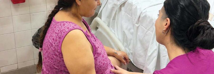 Métodos no farmacológicos para el alivio del dolor de parto, en HMIRS. Foto: Gentileza de las autoras.