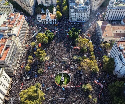A 50 años del último Golpe cívico-militar-eclesiastico que implementó una dictadura genocida en Argentina, una multitudinaria movilización a Plaza de Mayo por Memoria, Verdad y Justicia, al grito de ¡Nunca más!. 24 de marzo de 2026. Créditos: foto de Antú Divito Trejo para FPSalud.
